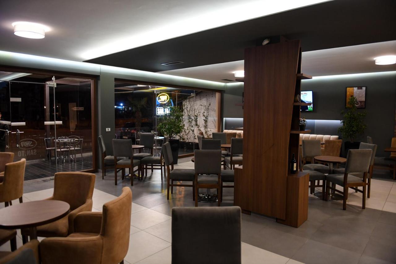 Santo Hotel Shkoder Exterior photo